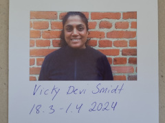 03-24-Vicky-Devi-Smidt